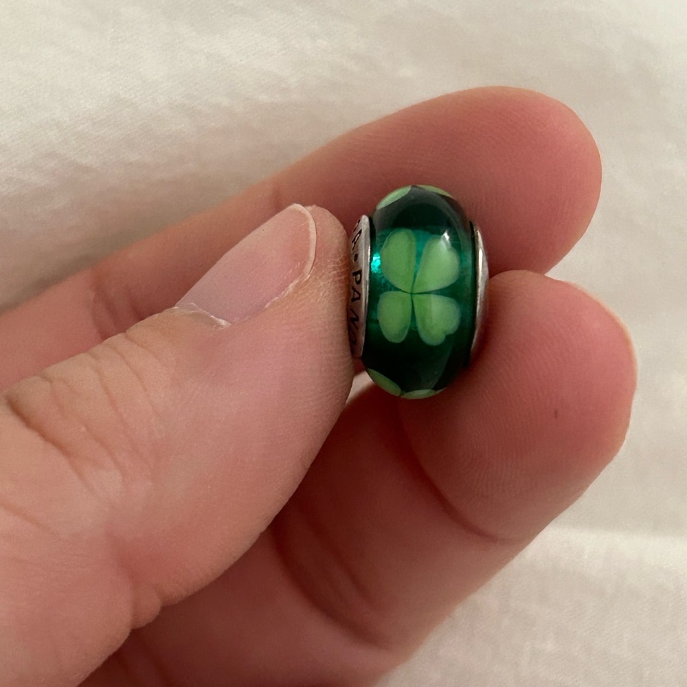 Pandora Four Leaf Cover Bead